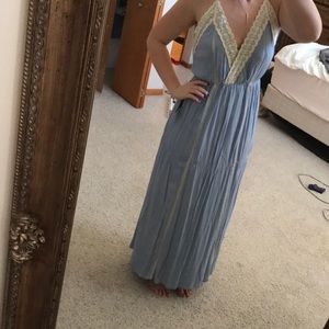 NWT Lulu’s blue maxi dress